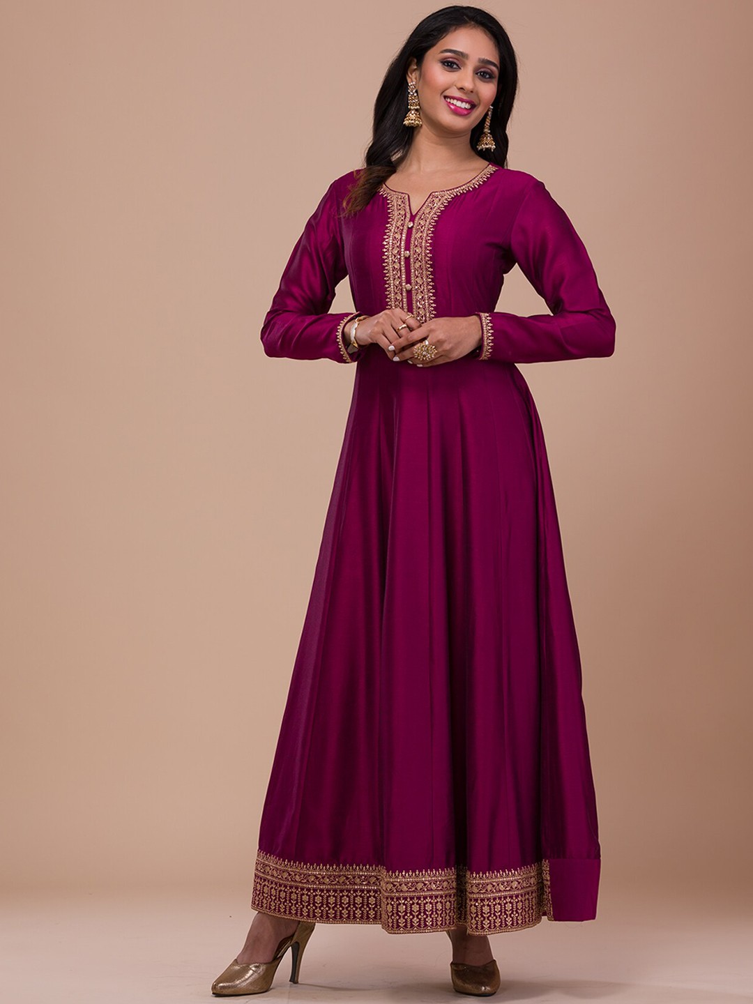 Koskii Ethnic Motifs Yoke Design Sequined Anarkali Kurta with Trousers & Dupatta, Magenta
Koskii Ethnic Motifs Yoke Design Sequined Anarkali Kurta with Trousers & Dupatta, Magenta