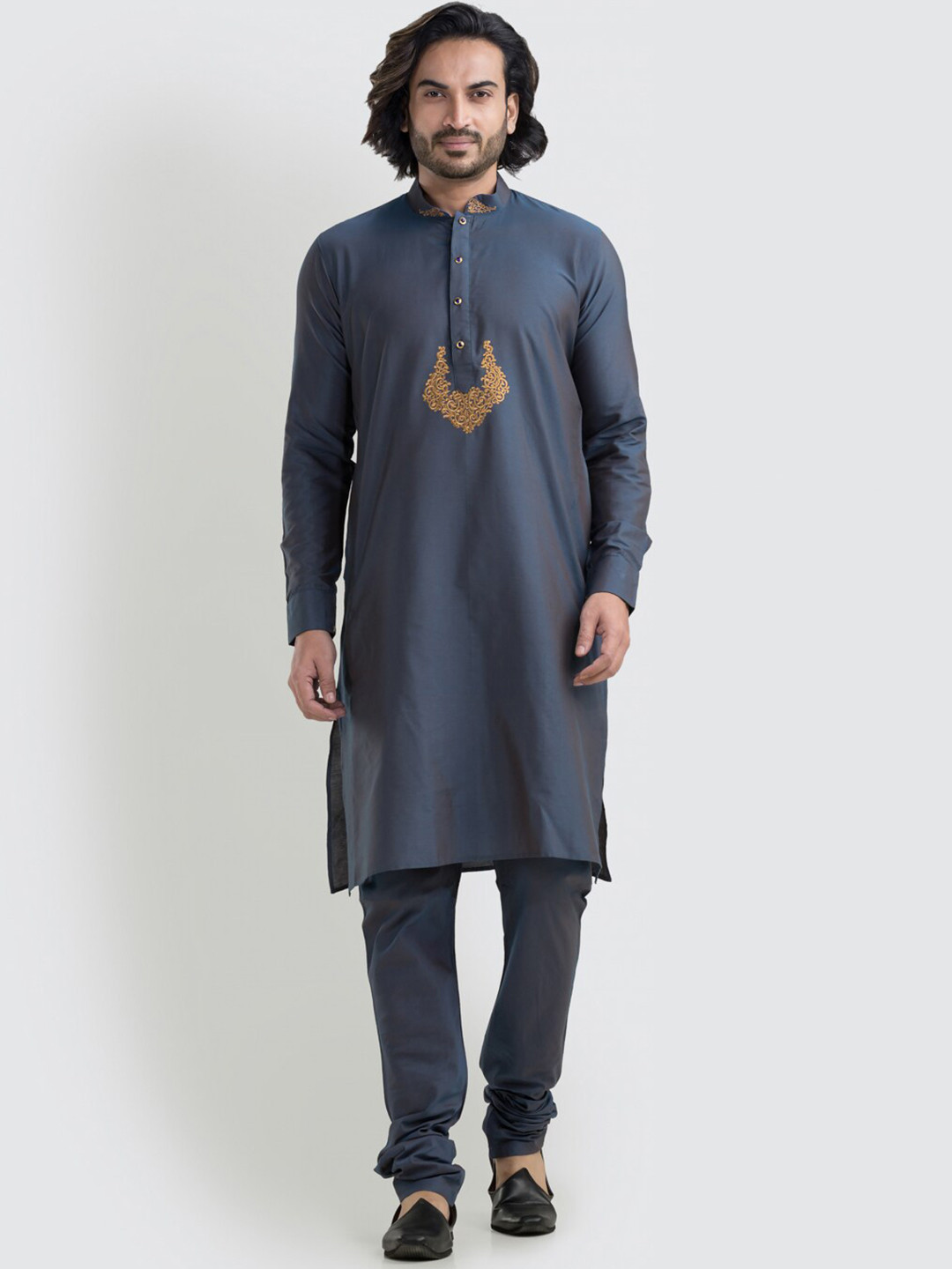SREEMANT Mandarin Collar Regular Thread Work Kurta With Churidar, Blue 
SREEMANT Mandarin Collar Regular Thread Work Kurta With Churidar, Blue