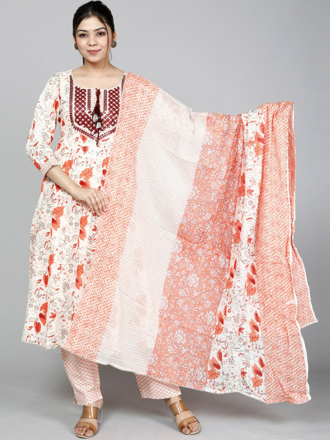 JC4U Floral Printed Mirror Work Pure Cotton Anarkali Kurta With Trousers & Dupatta, Orange
JC4U Floral Printed Mirror Work Pure Cotton Anarkali Kurta With Trousers & Dupatta, Orange