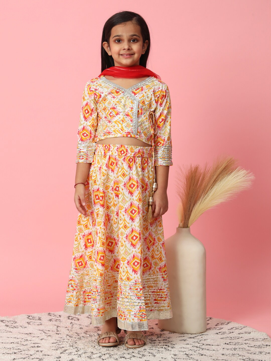 Readiprint Fashions Girls Printed Ready to Wear Lehenga & Blouse With Dupatta, White
Readiprint Fashions Girls Printed Ready to Wear Lehenga & Blouse With Dupatta, White