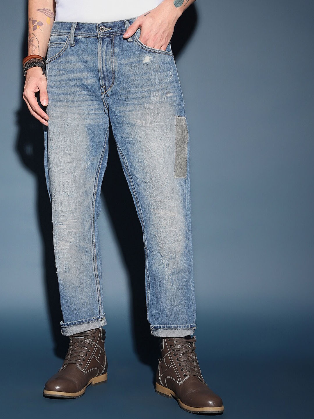 Lee Men Slim Fit Clean Look Heavy Fade Whiskers and Chevrons Stretchable Jeans, Blue
Lee Men Slim Fit Clean Look Heavy Fade Whiskers and Chevrons Stretchable Jeans, Blue
