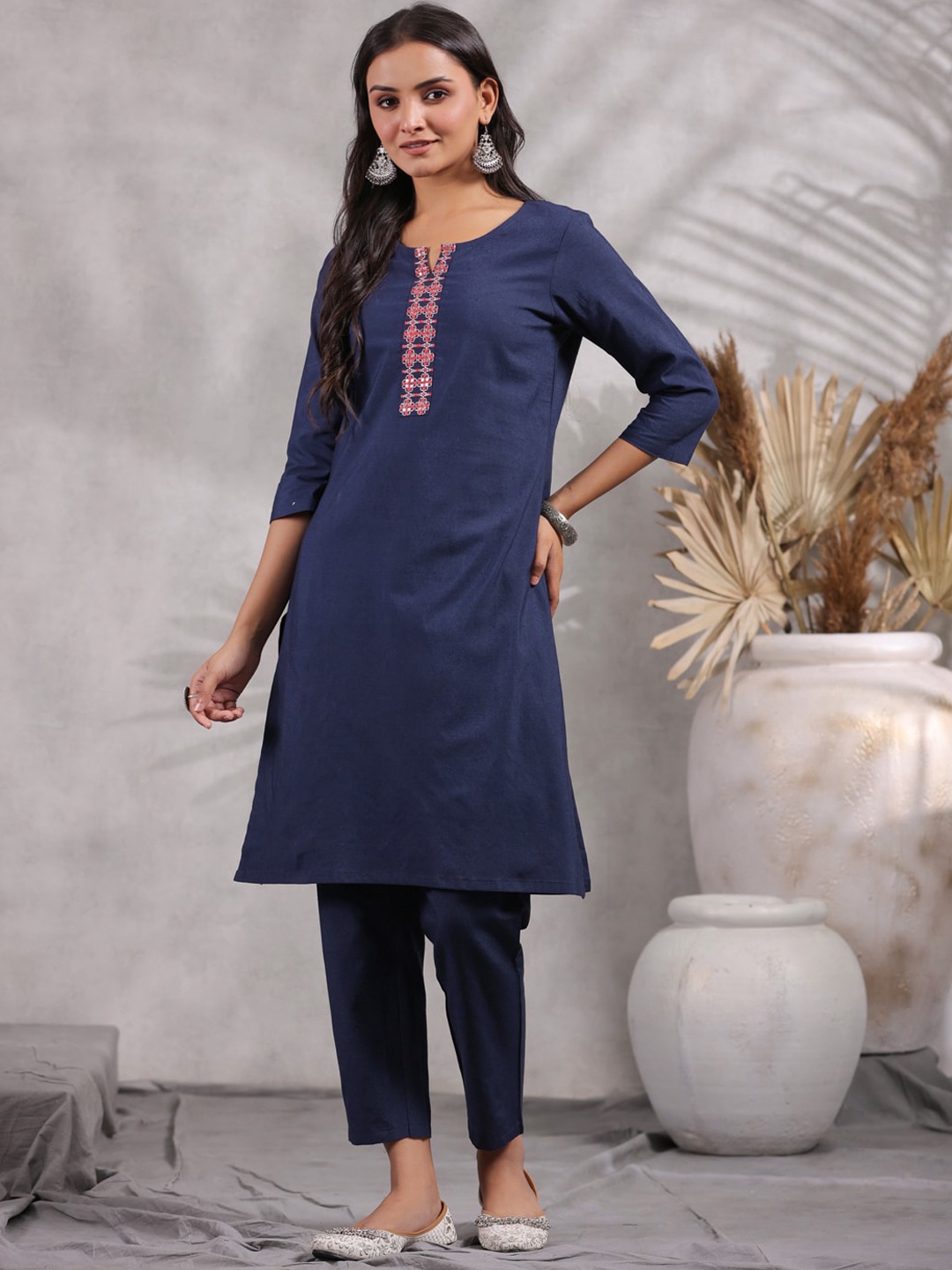Anubhutee Yoke Design Regular Thread Work Pure Cotton Kurta with Trousers, Navy blue
Anubhutee Yoke Design Regular Thread Work Pure Cotton Kurta with Trousers, Navy blue