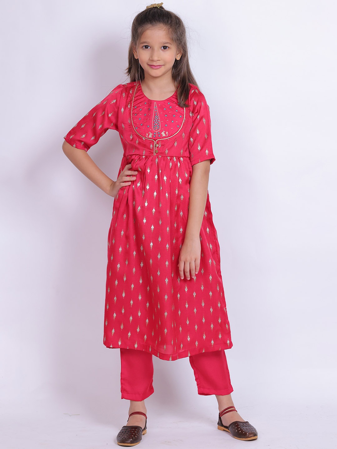 Little Carrot Girls Ethnic Motifs Printed Sequinned A-Line Kurta With Trousers, Fuchsia
Little Carrot Girls Ethnic Motifs Printed Sequinned A-Line Kurta With Trousers, Fuchsia
