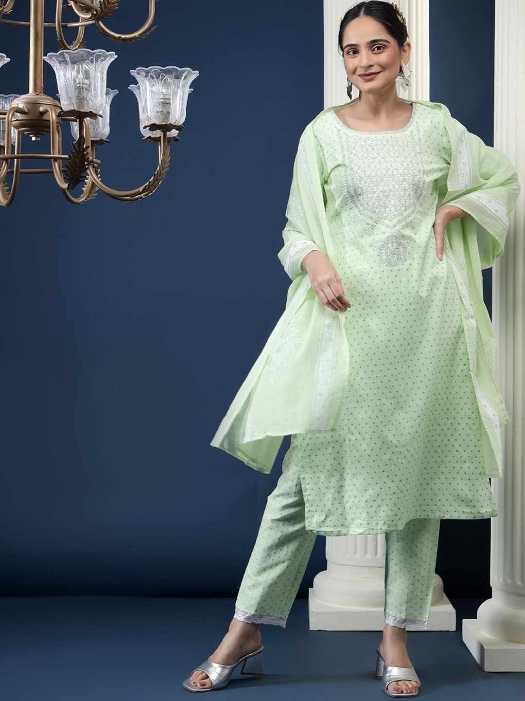 Bani Women Ethnic Motifs Printed Thread Work Pure Cotton Kurta with Trousers & Dupatta, Green
Bani Women Ethnic Motifs Printed Thread Work Pure Cotton Kurta with Trousers & Dupatta, Green