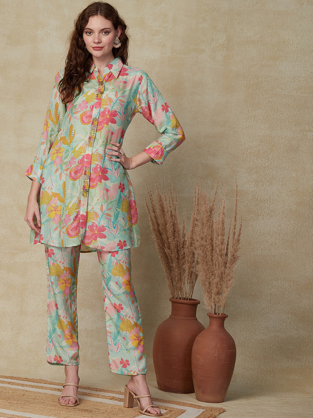 Envy Me by FASHOR Floral Printed Thread Work Shirt Collar A-line Kurta With Trousers, Sea green
Envy Me by FASHOR Floral Printed Thread Work Shirt Collar A-line Kurta With Trousers, Sea green