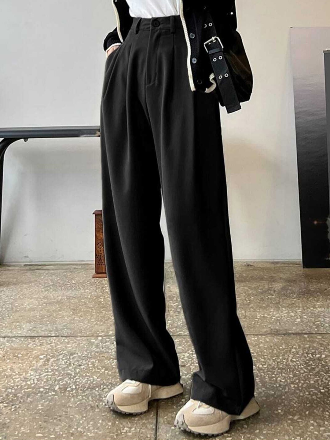 BROADSTAR Women Smart Loose Fit High-Rise Easy Wash Pleated Cotton Trousers, Black
BROADSTAR Women Smart Loose Fit High-Rise Easy Wash Pleated Cotton Trousers, Black