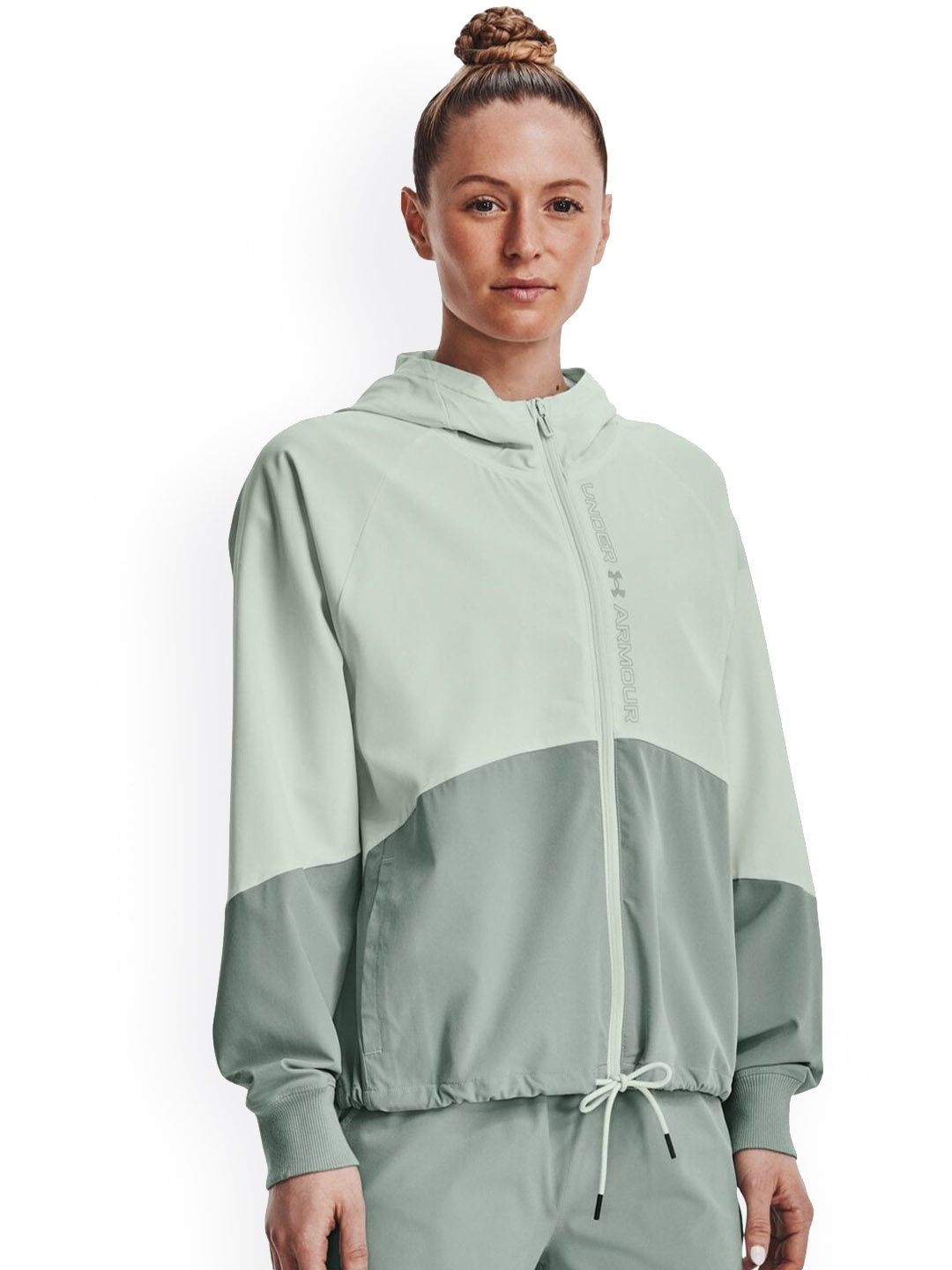 UNDER ARMOUR Women Colourblocked Training or Gym Sporty Jacket with Embroidered, Green
UNDER ARMOUR Women Colourblocked Training or Gym Sporty Jacket with Embroidered, Green