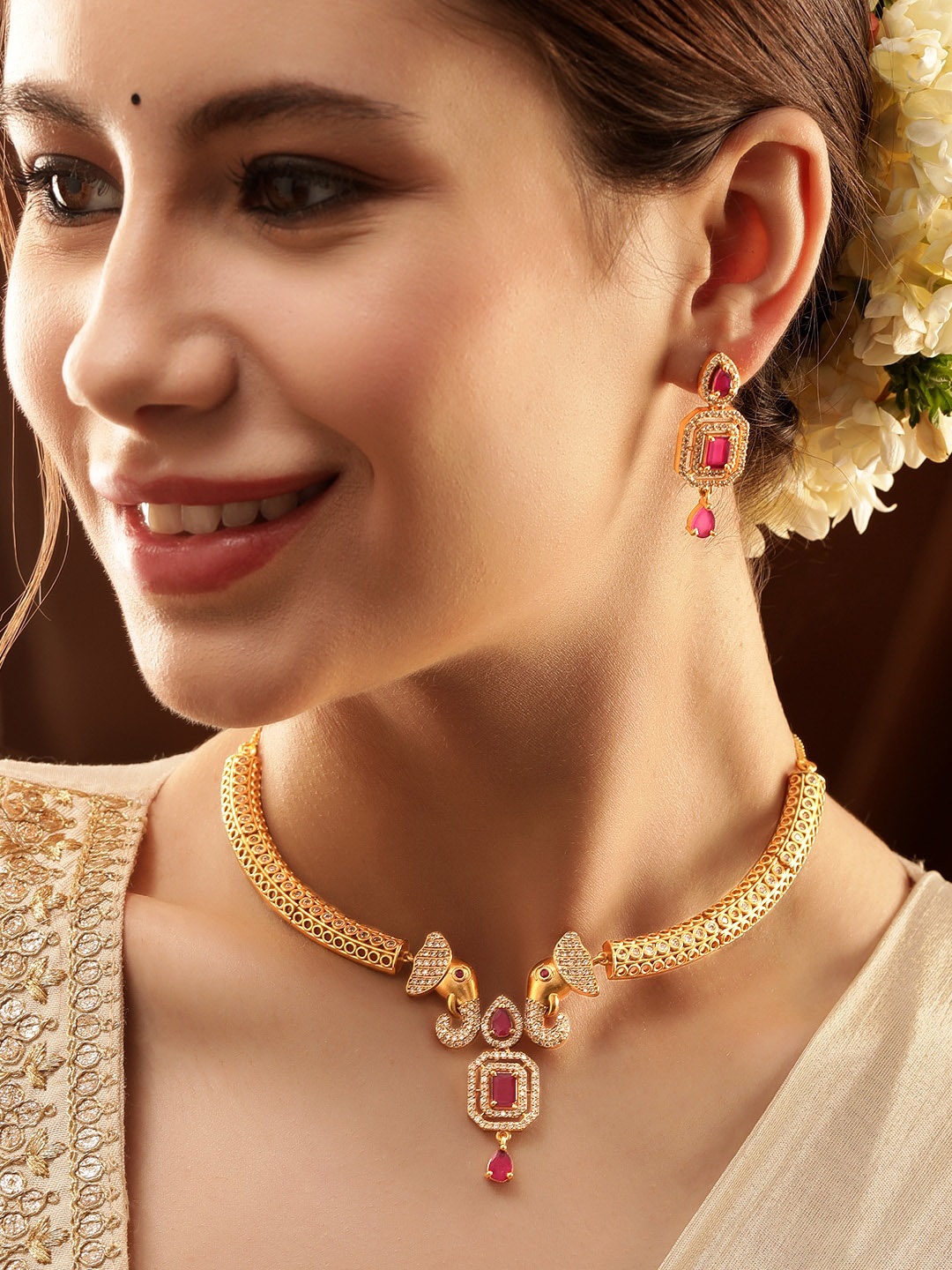 Rubans Premium 22K Gold Plated Ruby Pink & CZ Studded Elephant Design Choker Jewellery Set
Rubans Premium 22K Gold Plated Ruby Pink & CZ Studded Elephant Design Choker Jewellery Set