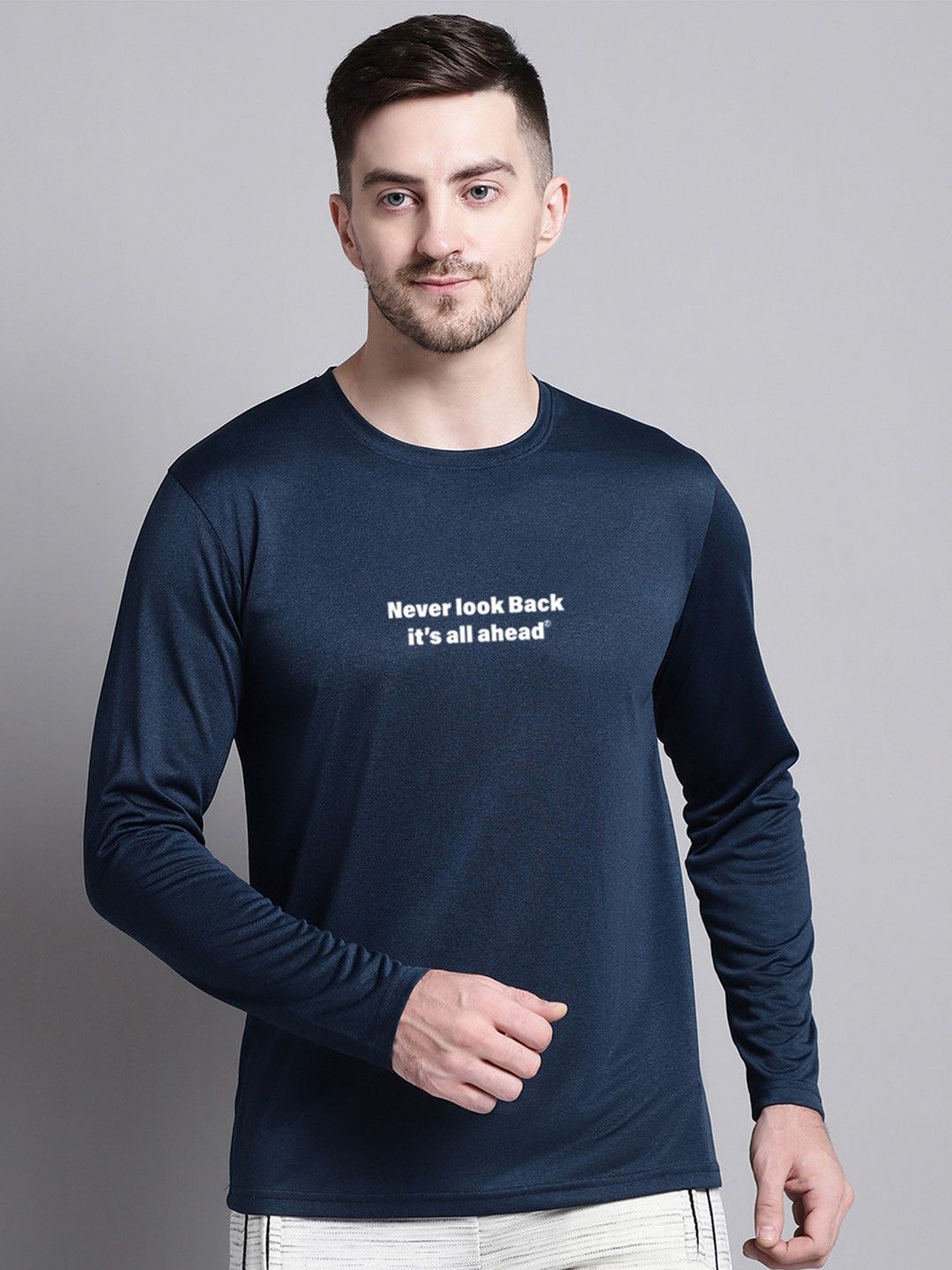 Friskers Typography Printed Round Neck Long Sleeve Slim Fit Regular T-shirt, Navy blue
Friskers Typography Printed Round Neck Long Sleeve Slim Fit Regular T-shirt, Navy blue