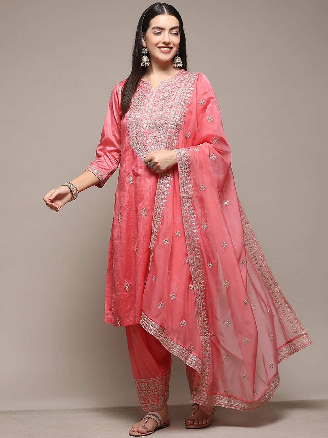 Biba Ethnic Motifs Embroidered Thread Work Detail Straight Kurta & Salwar With Dupatta, Coral
Biba Ethnic Motifs Embroidered Thread Work Detail Straight Kurta & Salwar With Dupatta, Coral