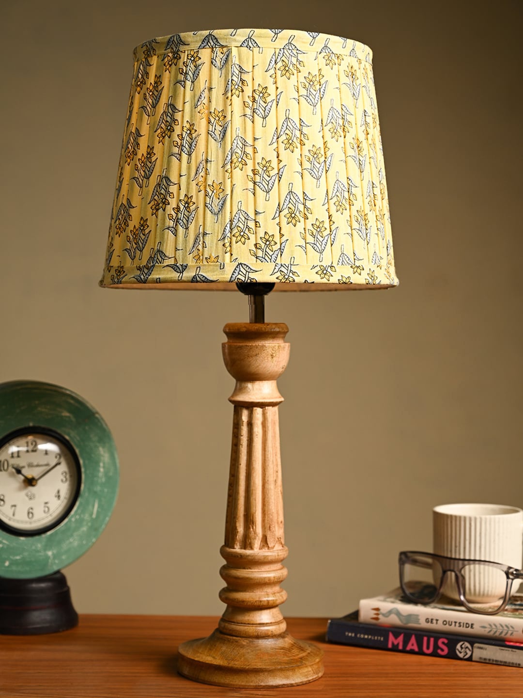 green girgit Brown & Yellow Floral Printed Pleated Frustum Shape Wooden Base Table Lamp
green girgit Brown & Yellow Floral Printed Pleated Frustum Shape Wooden Base Table Lamp