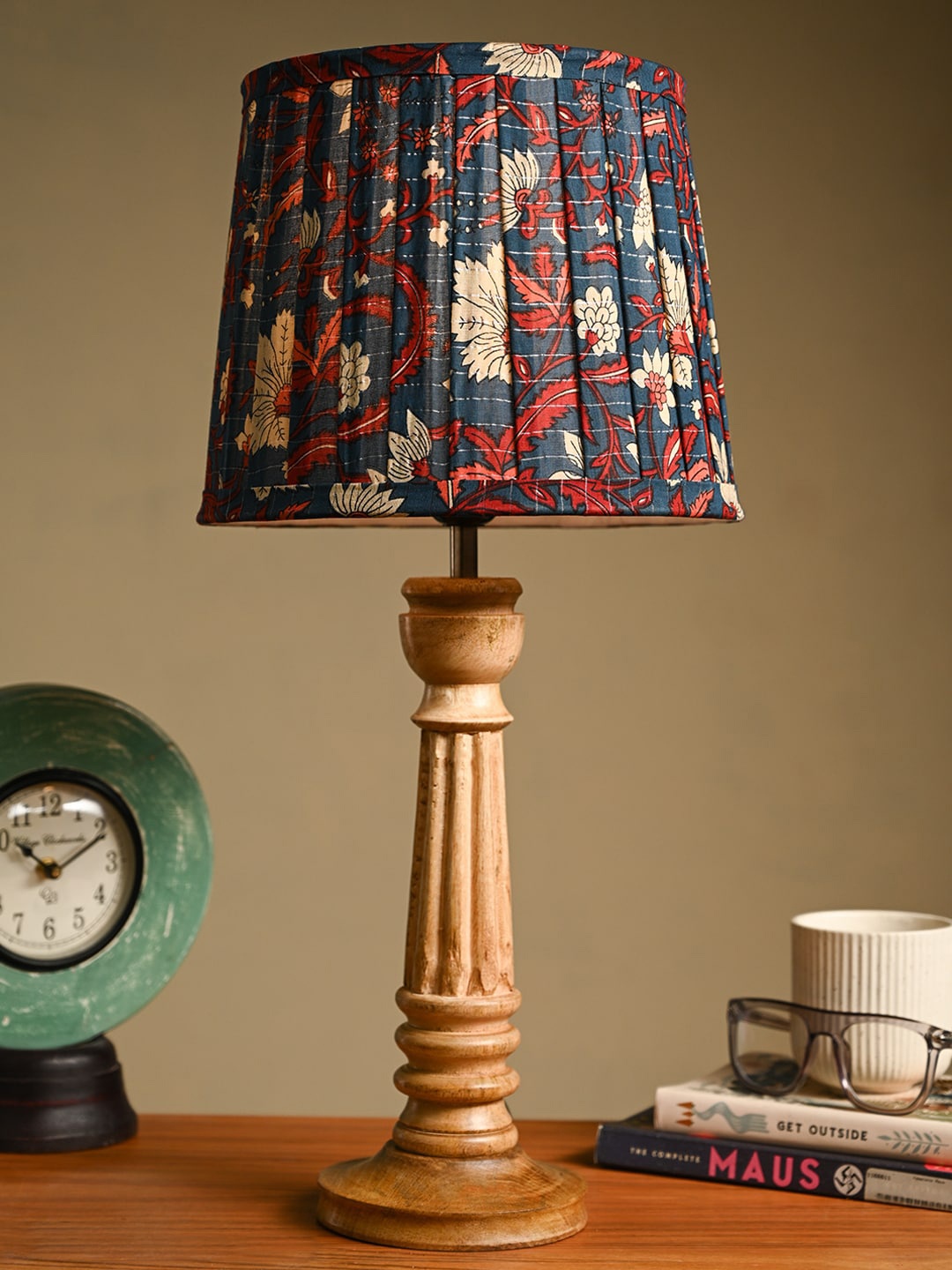 green girgit Brown & Blue Floral Printed Pleated Frustum Shape Wooden Base Table Lamp
green girgit Brown & Blue Floral Printed Pleated Frustum Shape Wooden Base Table Lamp