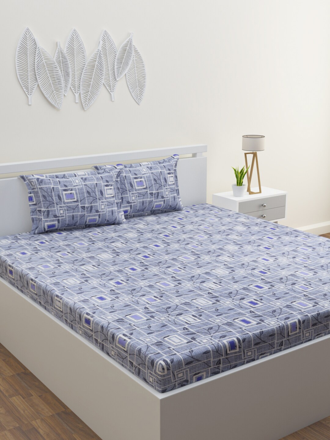 HERE&NOW Purple & White Geometric Cotton 120 TC Queen Bedsheet With 2 Pillow Covers
HERE&NOW Purple & White Geometric Cotton 120 TC Queen Bedsheet With 2 Pillow Covers