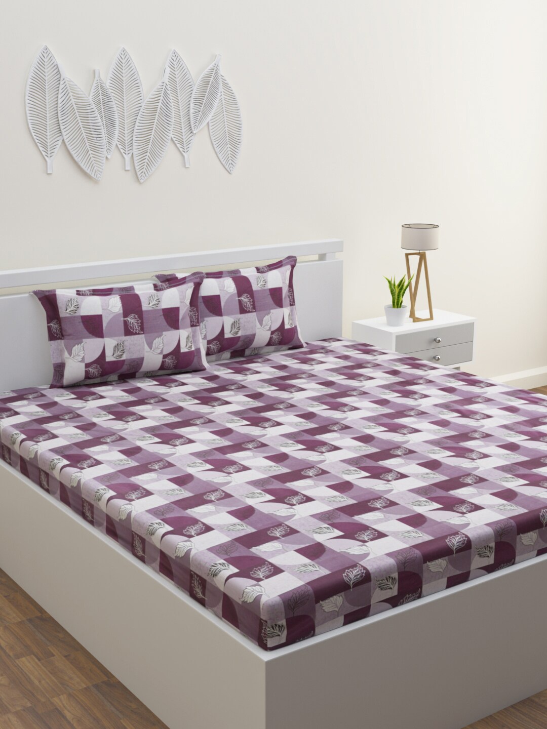 HERE&NOW Purple & White Geometric Cotton 120 TC Queen Bedsheet With 2 Pillow Covers
HERE&NOW Purple & White Geometric Cotton 120 TC Queen Bedsheet With 2 Pillow Covers