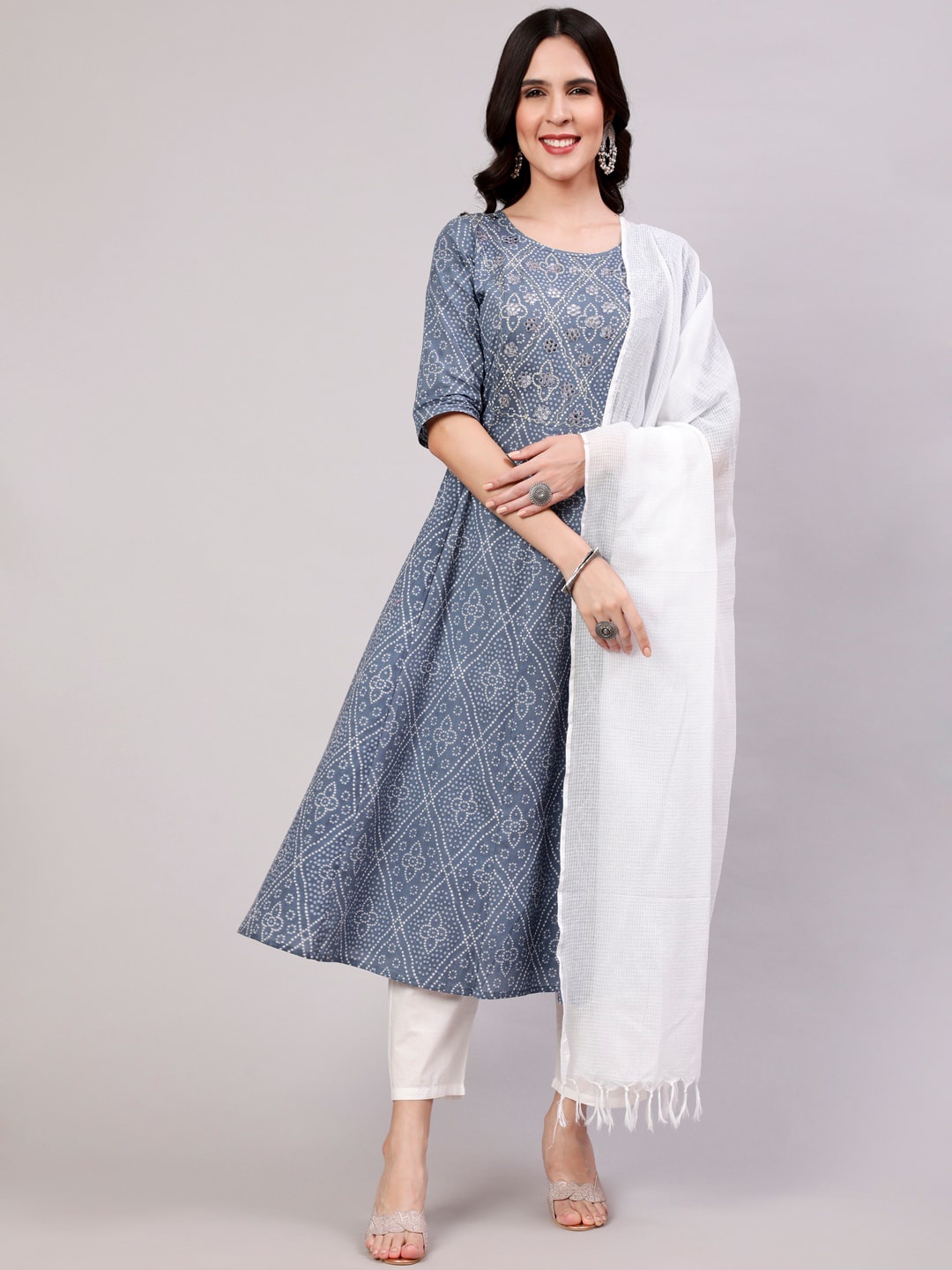 THE NKS PLUS Bandhani Printed Pure Cotton Anarkali Kurta & Trousers With Dupatta, Grey
THE NKS PLUS Bandhani Printed Pure Cotton Anarkali Kurta & Trousers With Dupatta, Grey