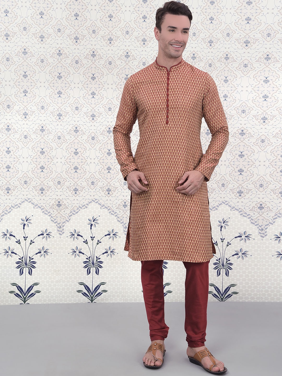Ode by House of Pataudi Woven Design Mandarin Collar Regular Kurta with Churidar, Red
Ode by House of Pataudi Woven Design Mandarin Collar Regular Kurta with Churidar, Red