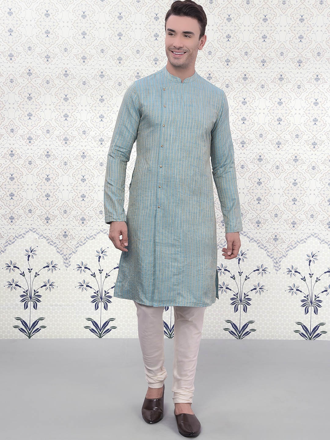Ode by House of Pataudi Woven Design Mandarin Collar Regular Kurta with Churidar, Blue
Ode by House of Pataudi Woven Design Mandarin Collar Regular Kurta with Churidar, Blue