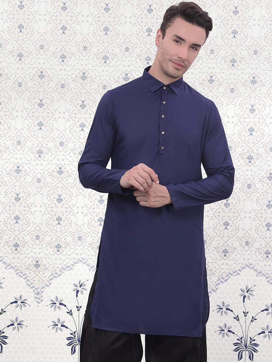 Ode by House of Pataudi Shirt Collar Mandarin Collar Long Sleeves Cotton Silk Kurta, Navy blue
Ode by House of Pataudi Shirt Collar Mandarin Collar Long Sleeves Cotton Silk Kurta, Navy blue