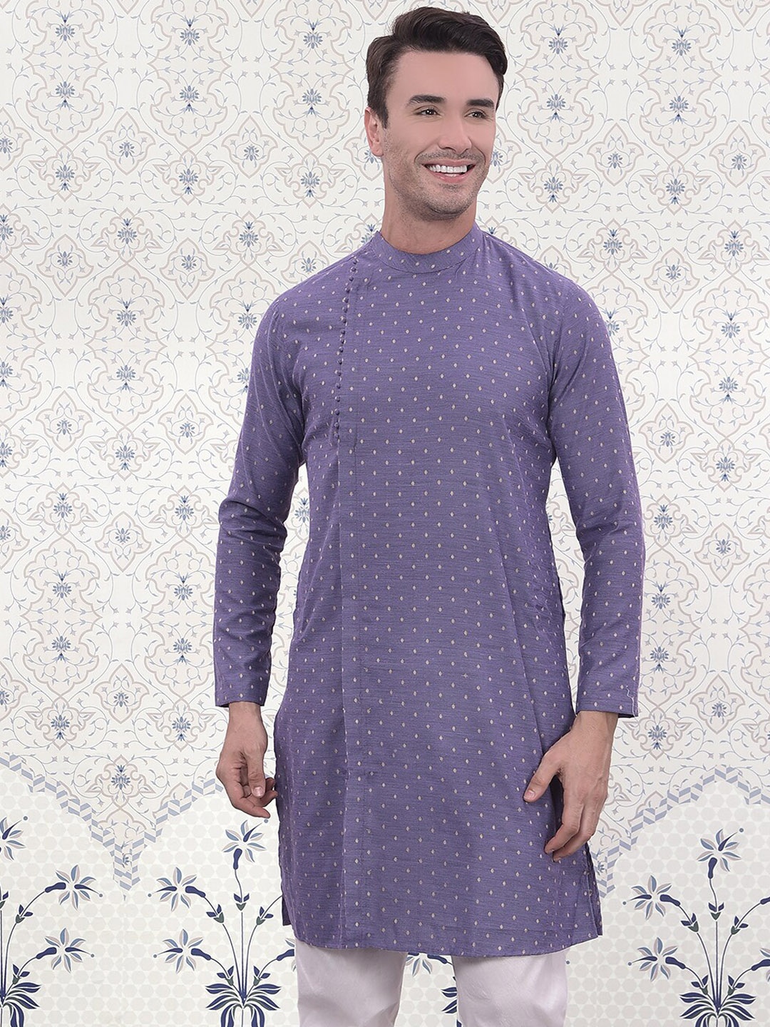 Ode by House of Pataudi Woven Design Mandarin Collar Long Sleeves Jacquard Kurta, Purple
Ode by House of Pataudi Woven Design Mandarin Collar Long Sleeves Jacquard Kurta, Purple