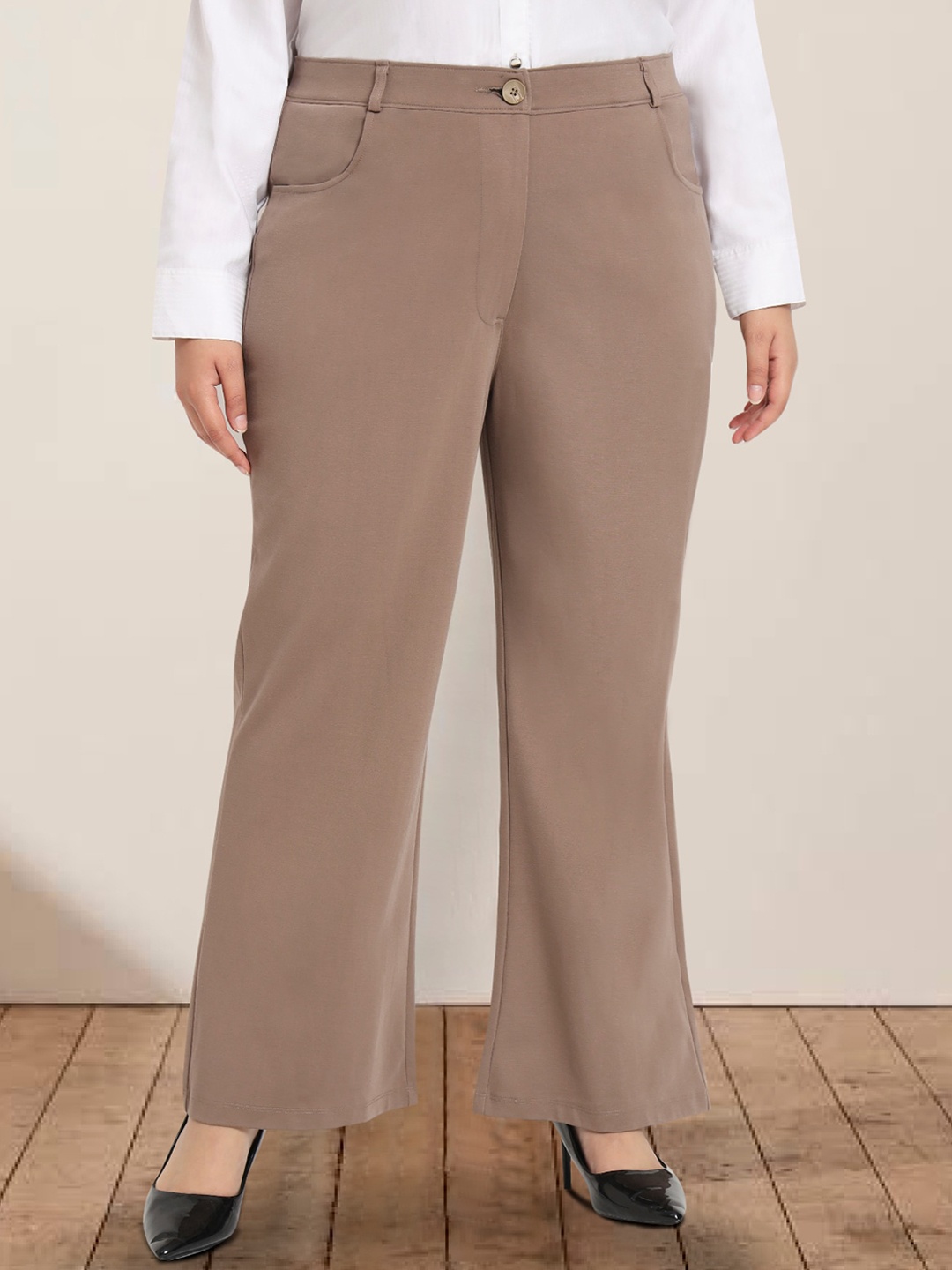 wild U Women Plus Size Smart Straight Fit High-Rise Easy Wash Formal Trousers, Brown
wild U Women Plus Size Smart Straight Fit High-Rise Easy Wash Formal Trousers, Brown