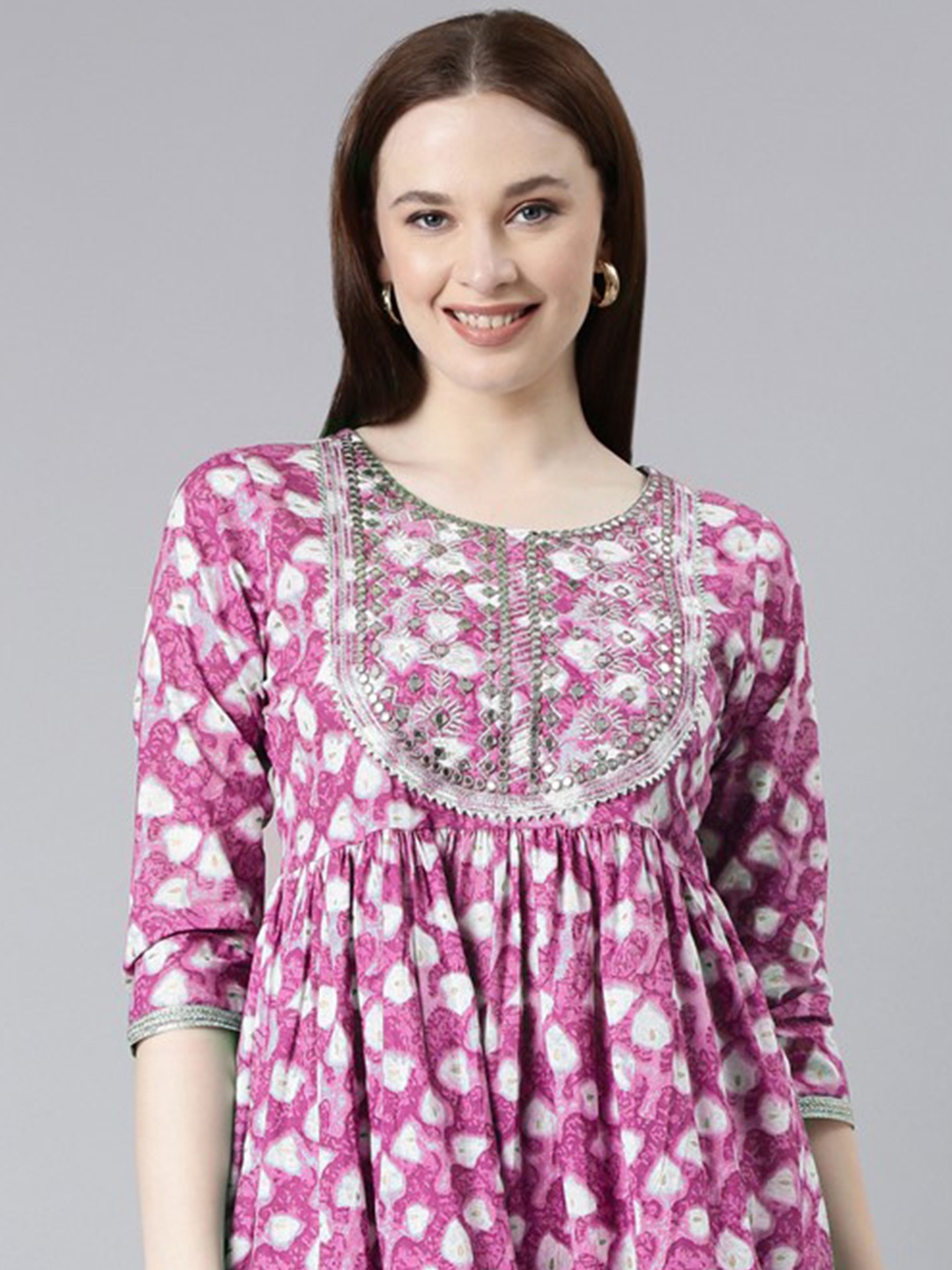 KALINI Floral Embroidered Gotta Patti Pure Cotton Kurta with Trousers & With Dupatta, Purple
KALINI Floral Embroidered Gotta Patti Pure Cotton Kurta with Trousers & With Dupatta, Purple