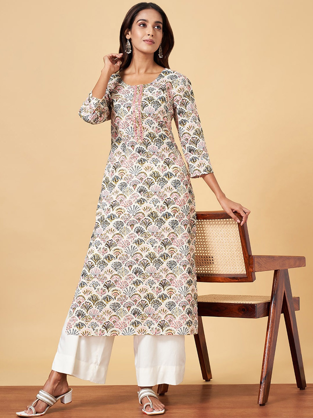 YU by Pantaloons Ethnic Motifs Printed Mirror Work Pure Cotton Straight Kurta, Off white
YU by Pantaloons Ethnic Motifs Printed Mirror Work Pure Cotton Straight Kurta, Off white