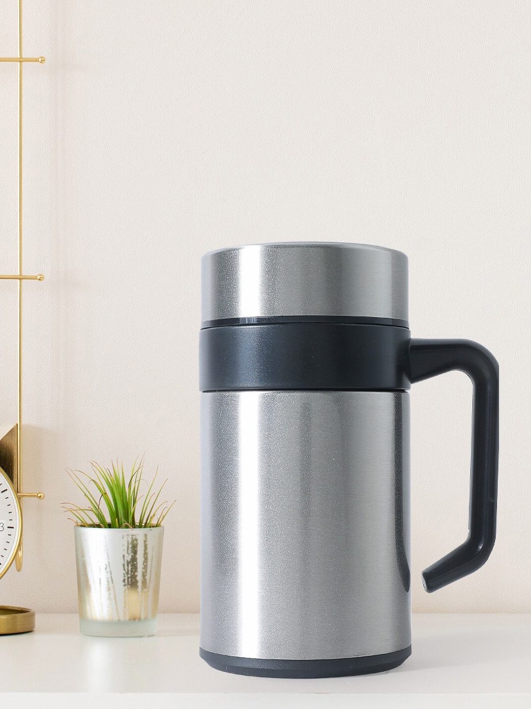 Kuber Industries Silver-Toned Stainless Steel Matte Vacuum Insulated Mug With Lid 400 ml
Kuber Industries Silver-Toned Stainless Steel Matte Vacuum Insulated Mug With Lid 400 ml
