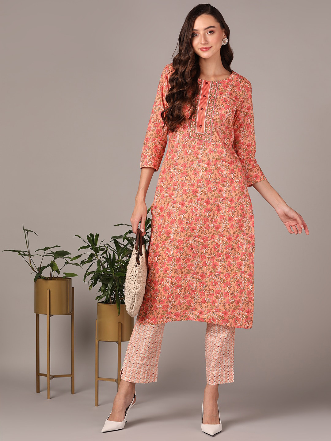 AHIKA Peach-Coloured Floral Printed Kurta with Trousers
AHIKA Peach-Coloured Floral Printed Kurta with Trousers