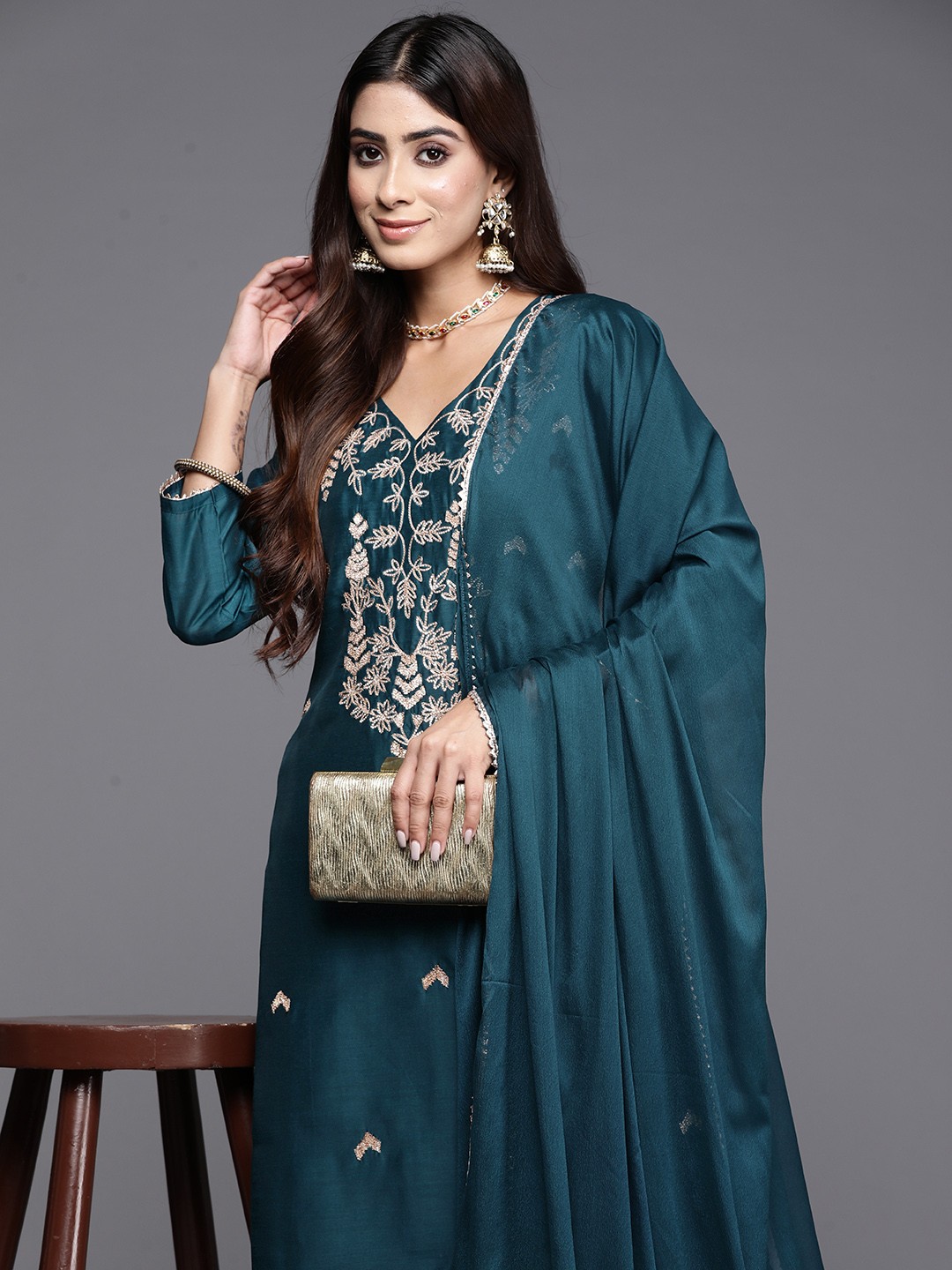 Libas Floral Embroidered Regular Gotta Patti Chanderi Silk Kurta with Trousers & Dupatta, Teal
Libas Floral Embroidered Regular Gotta Patti Chanderi Silk Kurta with Trousers & Dupatta, Teal
