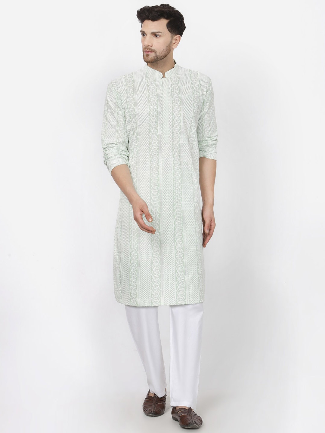 MOHANLAL SONS Ethnic Motifs Embroidered Thread Work Cotton Kurta with Pyjamas, Sea green
MOHANLAL SONS Ethnic Motifs Embroidered Thread Work Cotton Kurta with Pyjamas, Sea green