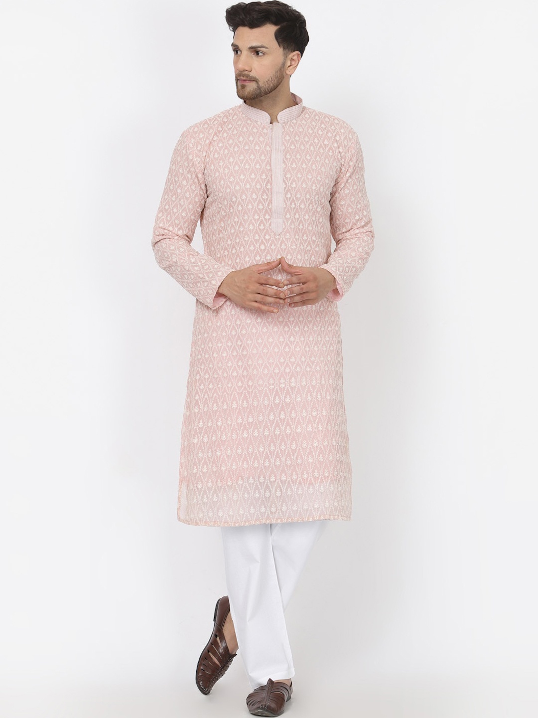 MOHANLAL SONS Floral Embroidered Thread Work Mandarin Collar Georgette Straight Kurta, Pink
MOHANLAL SONS Floral Embroidered Thread Work Mandarin Collar Georgette Straight Kurta, Pink