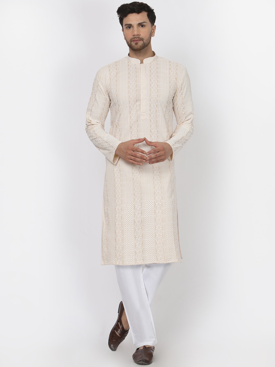 MOHANLAL SONS Geometric Embroidered Thread Work Mandarin Collar Cotton Straight Kurta, Gold
MOHANLAL SONS Geometric Embroidered Thread Work Mandarin Collar Cotton Straight Kurta, Gold