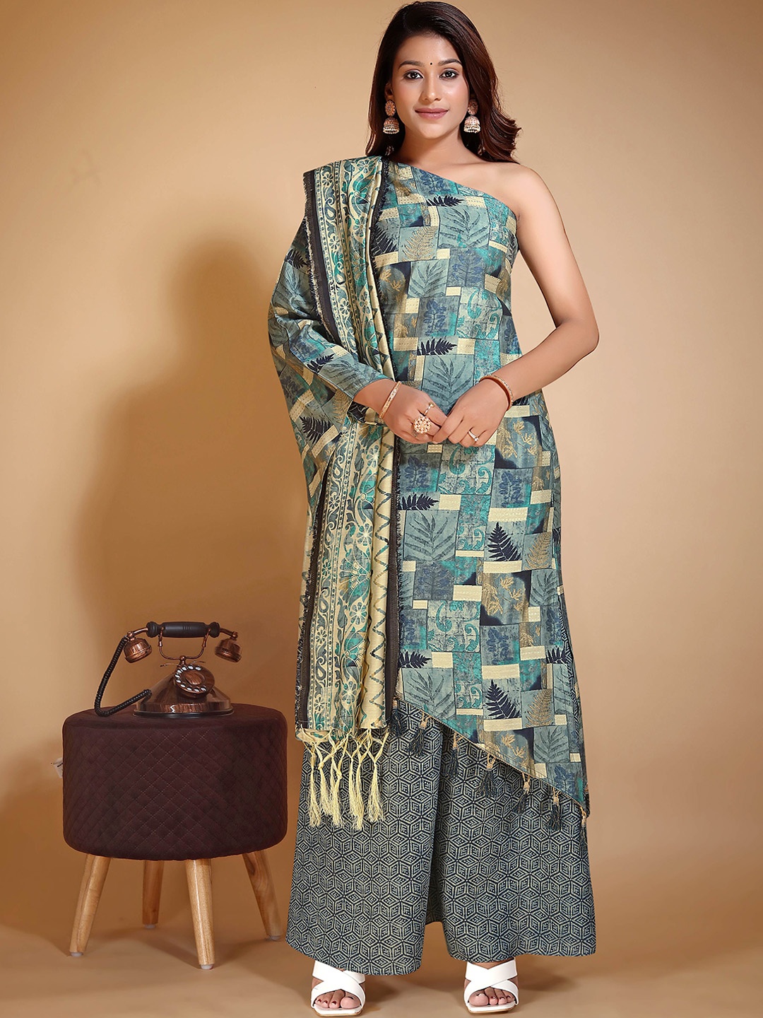 KALINI Floral Printed Regular Chanderi Cotton Kurta With Palazzos & Dupatta, Blue
KALINI Floral Printed Regular Chanderi Cotton Kurta With Palazzos & Dupatta, Blue