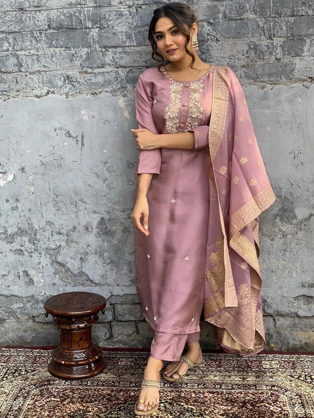 KALINI Ethnic Motifs Embroidered Zari Chanderi Cotton Kurta With Trousers & Dupatta, Pink
KALINI Ethnic Motifs Embroidered Zari Chanderi Cotton Kurta With Trousers & Dupatta, Pink