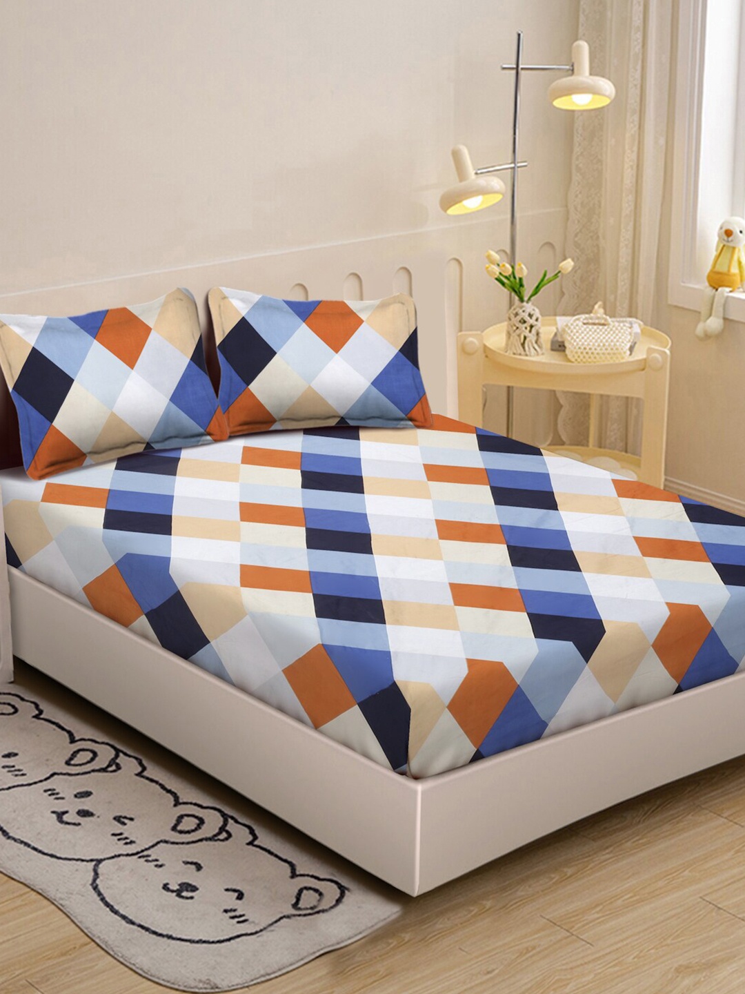 KLOTTHE Book Fold Blue & Brown Geometric 300 TC Fitted Single Bedsheet & 2 Pillow Covers, White
KLOTTHE Book Fold Blue & Brown Geometric 300 TC Fitted Single Bedsheet & 2 Pillow Covers, White