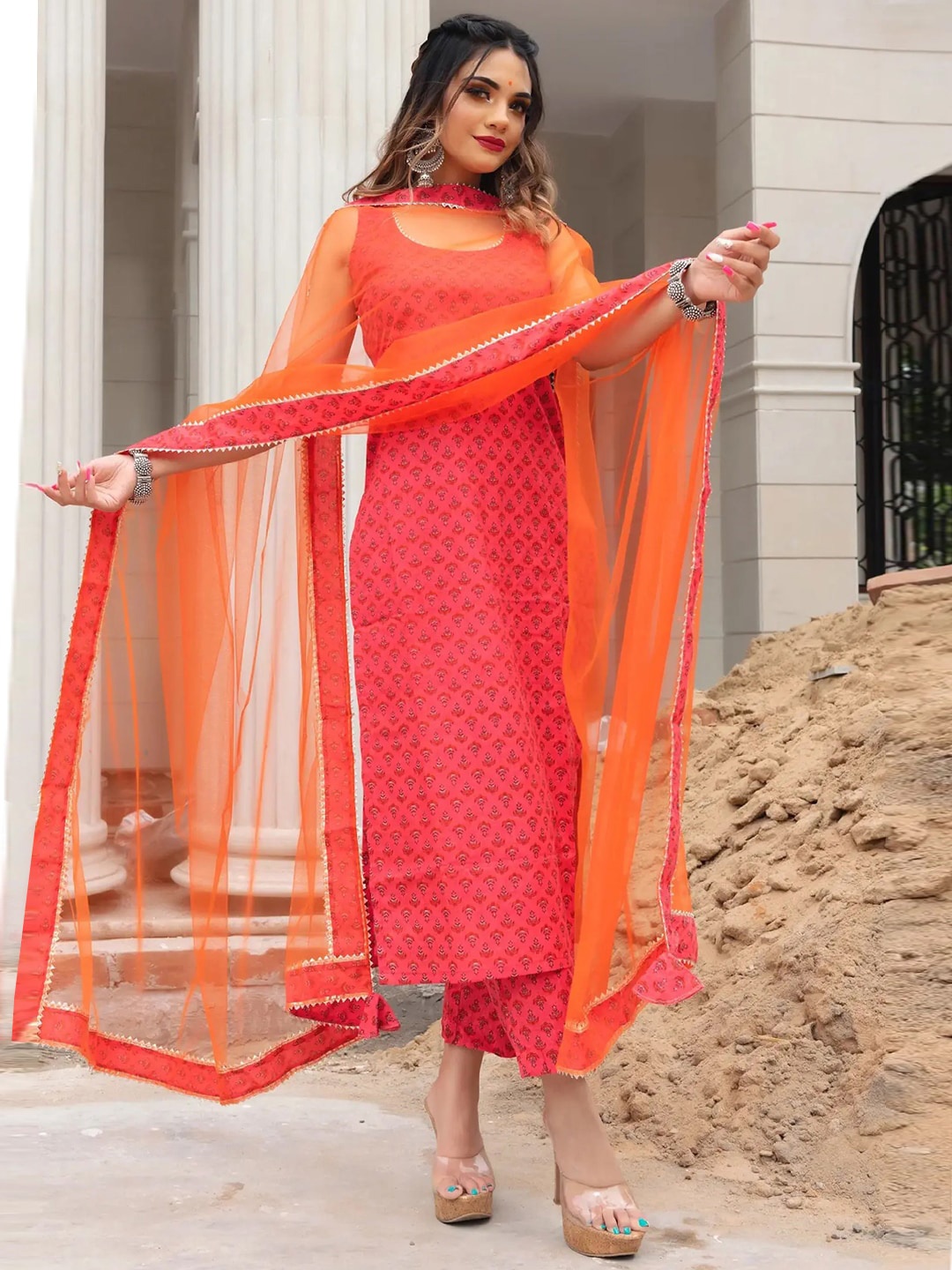 GORGONE Ethnic Motifs Printed Regular Gotta Patti Kurta With Trousers & Dupatta, Pink
GORGONE Ethnic Motifs Printed Regular Gotta Patti Kurta With Trousers & Dupatta, Pink
