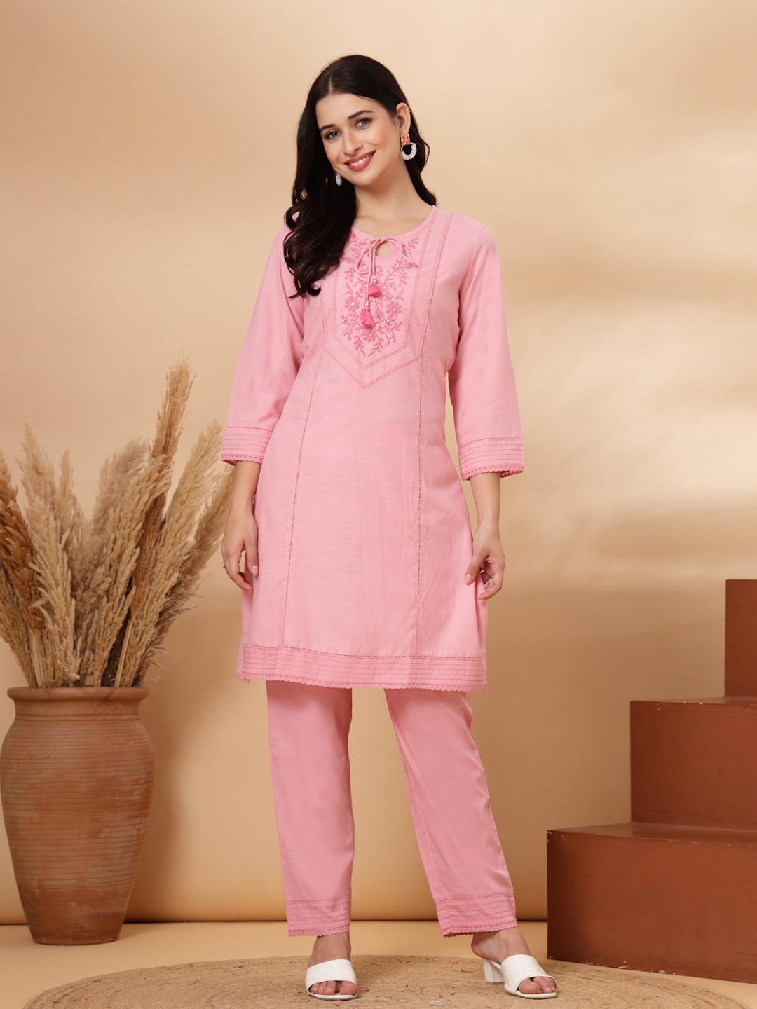 Nayam By Lakshita Floral Embroidered Regular Sequinned Linen Kurta with Palazzos, Pink
Nayam By Lakshita Floral Embroidered Regular Sequinned Linen Kurta with Palazzos, Pink