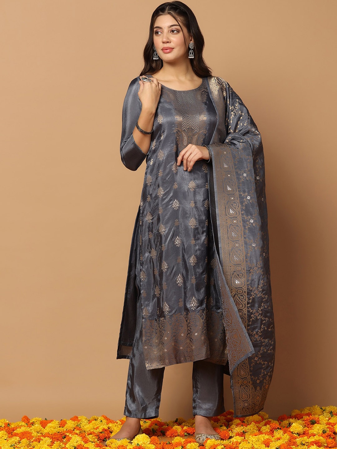 FASHION DREAM Ethnic Motif Woven Design Jacquard Kurta With Trousers & Dupatta, Grey
FASHION DREAM Ethnic Motif Woven Design Jacquard Kurta With Trousers & Dupatta, Grey
