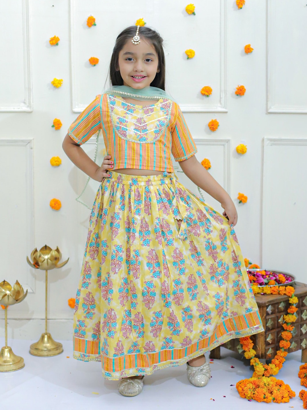 Ka-mee Girls Floral Printed Gotta Patti Cotton Ready to Wear Lehenga & Blouse With Dupatta, Yellow
Ka-mee Girls Floral Printed Gotta Patti Cotton Ready to Wear Lehenga & Blouse With Dupatta, Yellow