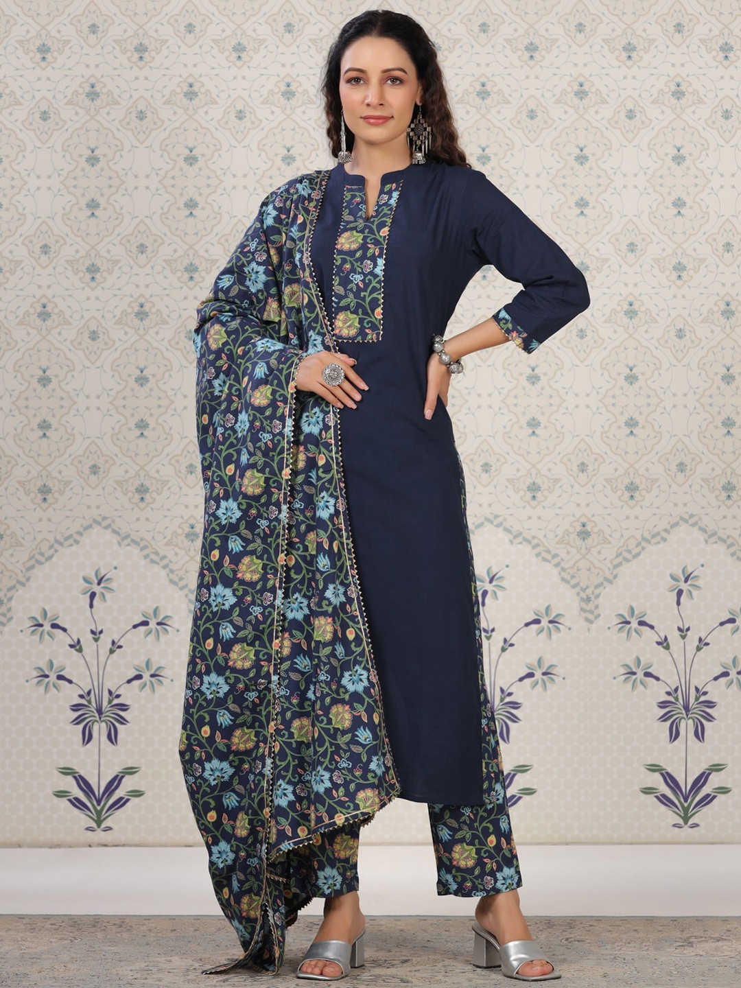 Ode by House of Pataudi Printed Yoke Design Regular Cotton Kurta with Trousers & Dupatta, Navy blue
Ode by House of Pataudi Printed Yoke Design Regular Cotton Kurta with Trousers & Dupatta, Navy blue