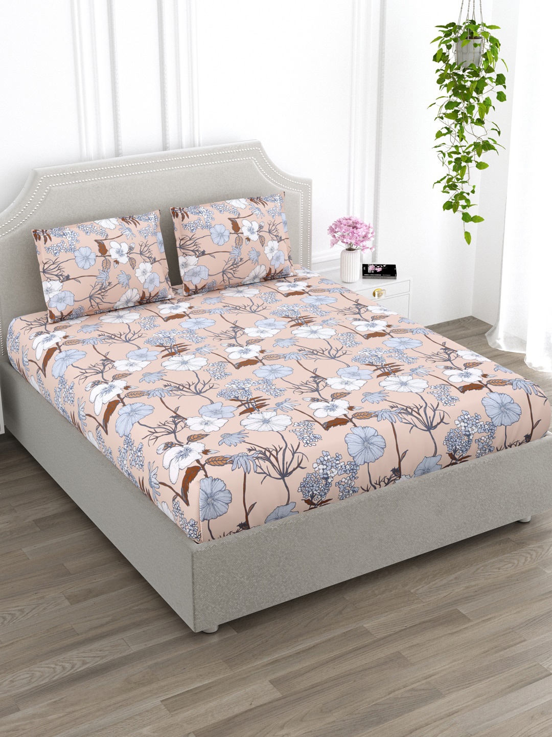 EverHOME Plush Peach & Grey Floral Cotton 210 TC Queen Bedsheet With 2 Pillow Covers
EverHOME Plush Peach & Grey Floral Cotton 210 TC Queen Bedsheet With 2 Pillow Covers