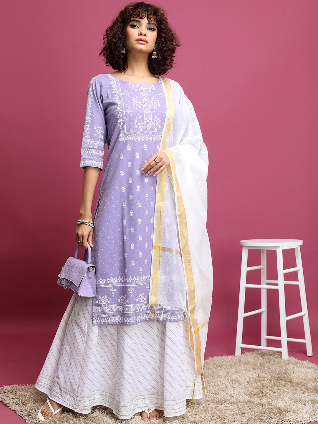 Vishudh Mauve Ethnic Motifs Printed Round Neck Pure Cotton Kurta With Skirt & Dupatta
Vishudh Mauve Ethnic Motifs Printed Round Neck Pure Cotton Kurta With Skirt & Dupatta