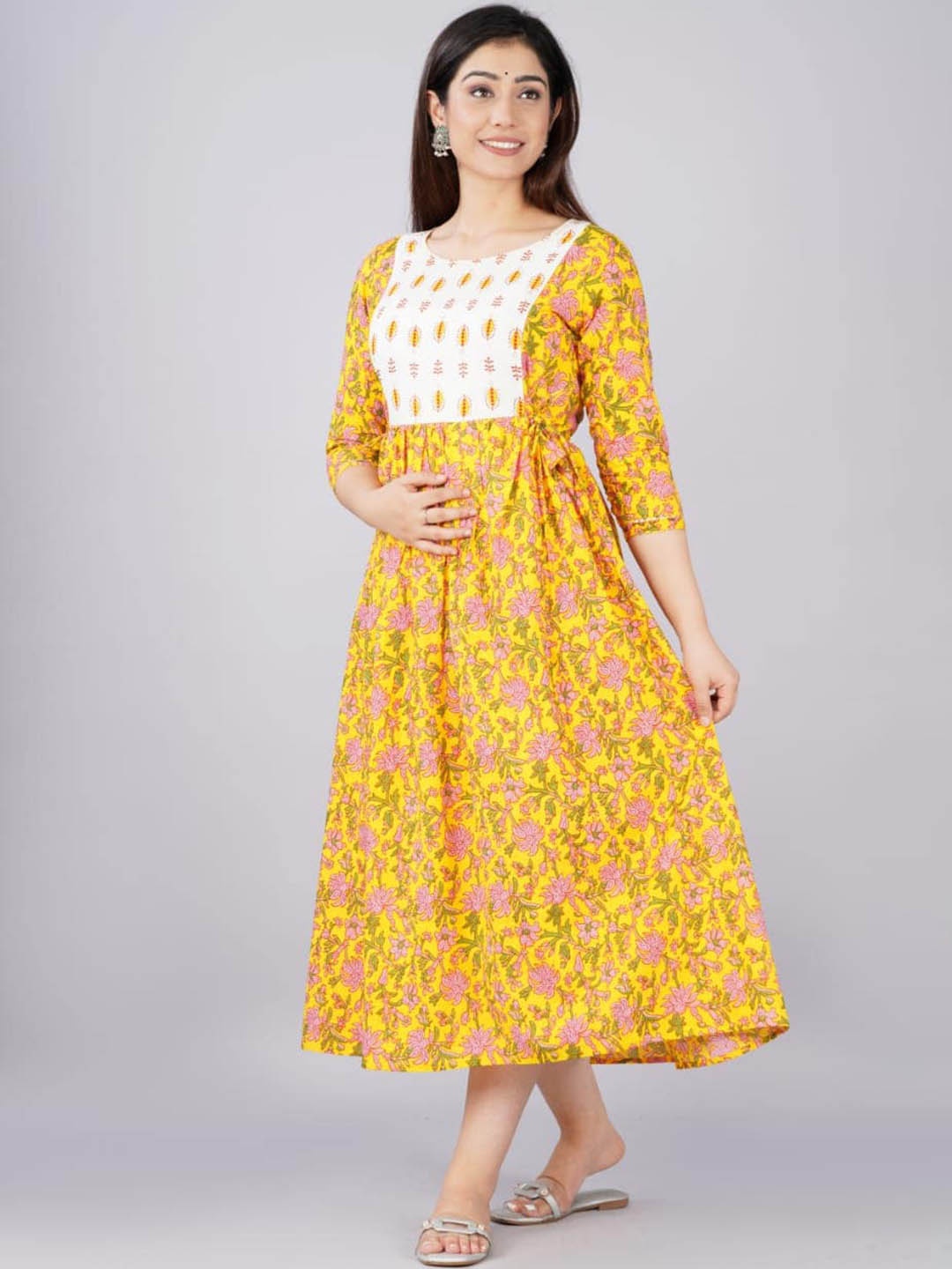 NITVAN Floral Printed Round Neck Gathered Maternity Cotton Fit & Flare Midi Ethnic Dress, Yellow
NITVAN Floral Printed Round Neck Gathered Maternity Cotton Fit & Flare Midi Ethnic Dress, Yellow
