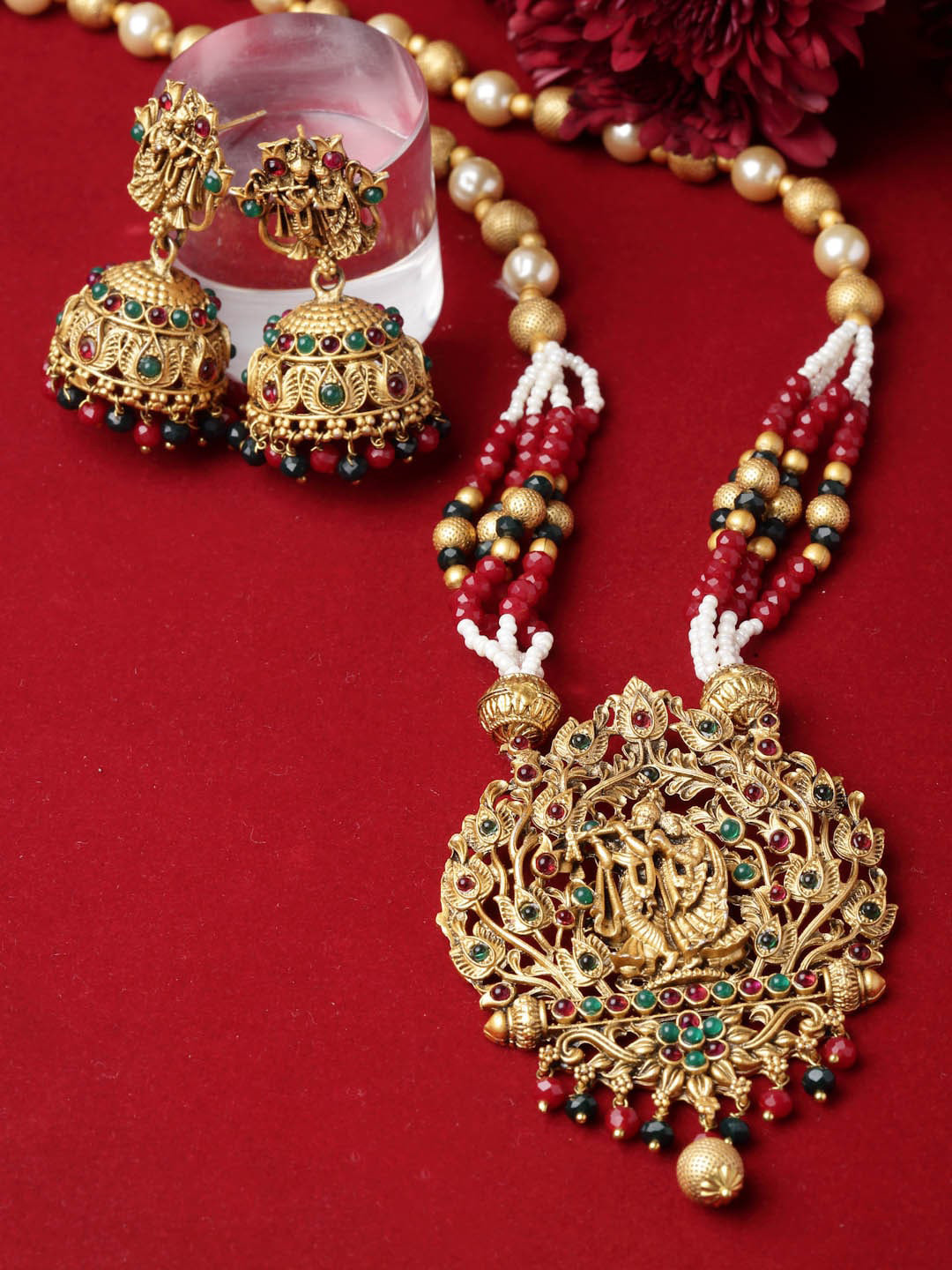 ADIVA Gold-Plated Red Stone Studded Jewellery Set 
ADIVA Gold-Plated Red Stone Studded Jewellery Set