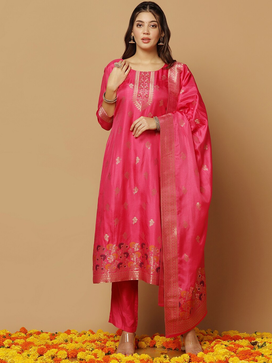 FASHION DREAM Ethnic Motifs Woven Design Jacquard Kurta With Trousers & Dupatta, Pink
FASHION DREAM Ethnic Motifs Woven Design Jacquard Kurta With Trousers & Dupatta, Pink