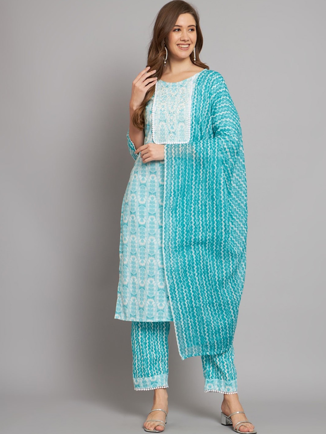 Miramaar Floral Printed Regular Sequinned Pure Cotton Kurta With Trousers & Dupatta, Turquoise blue
Miramaar Floral Printed Regular Sequinned Pure Cotton Kurta With Trousers & Dupatta, Turquoise blue
