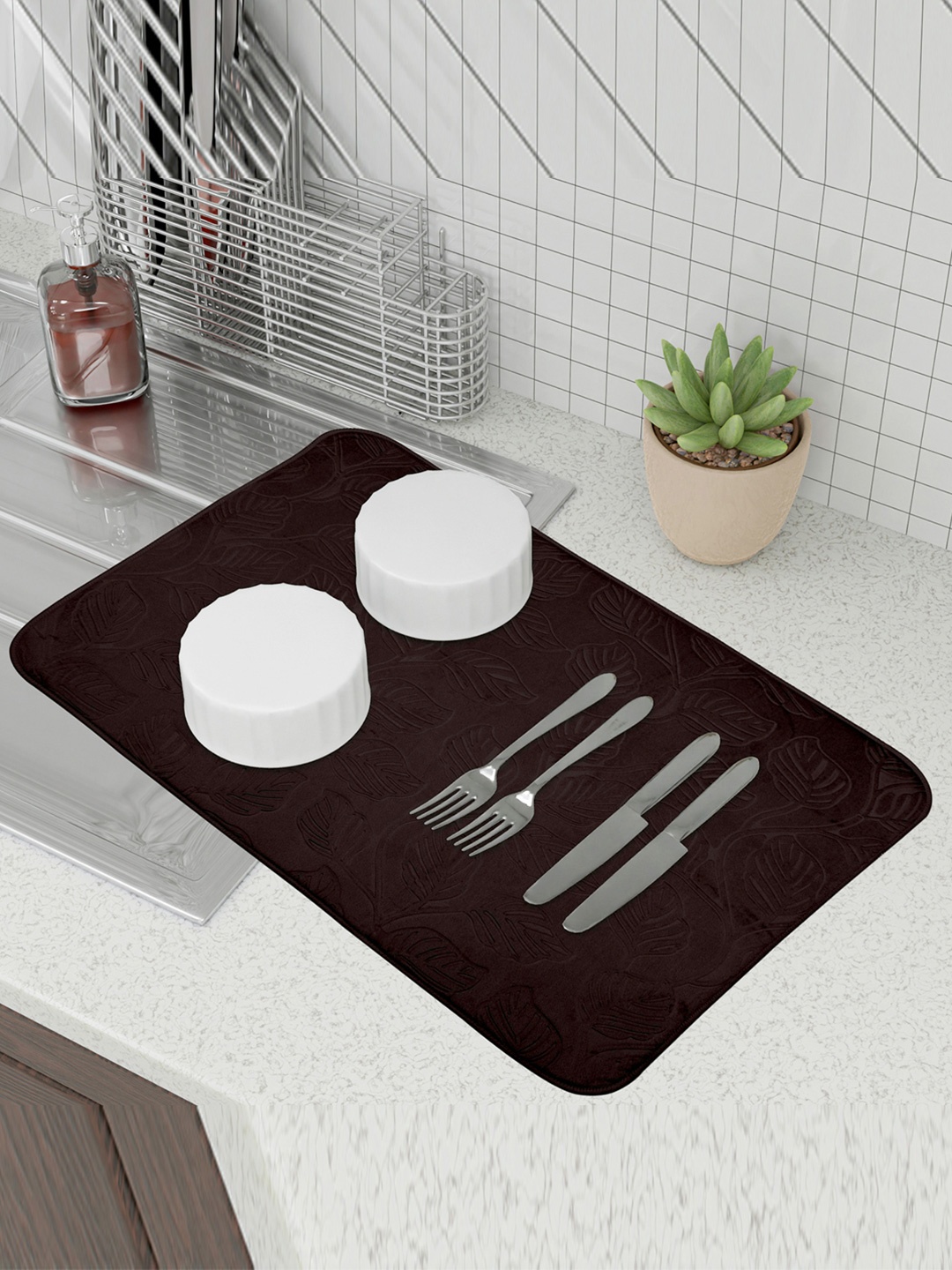Kuber Industries Grey & Maroon 3 Pieces Kitchen Self Drying Microfiber Table Placemats
Kuber Industries Grey & Maroon 3 Pieces Kitchen Self Drying Microfiber Table Placemats