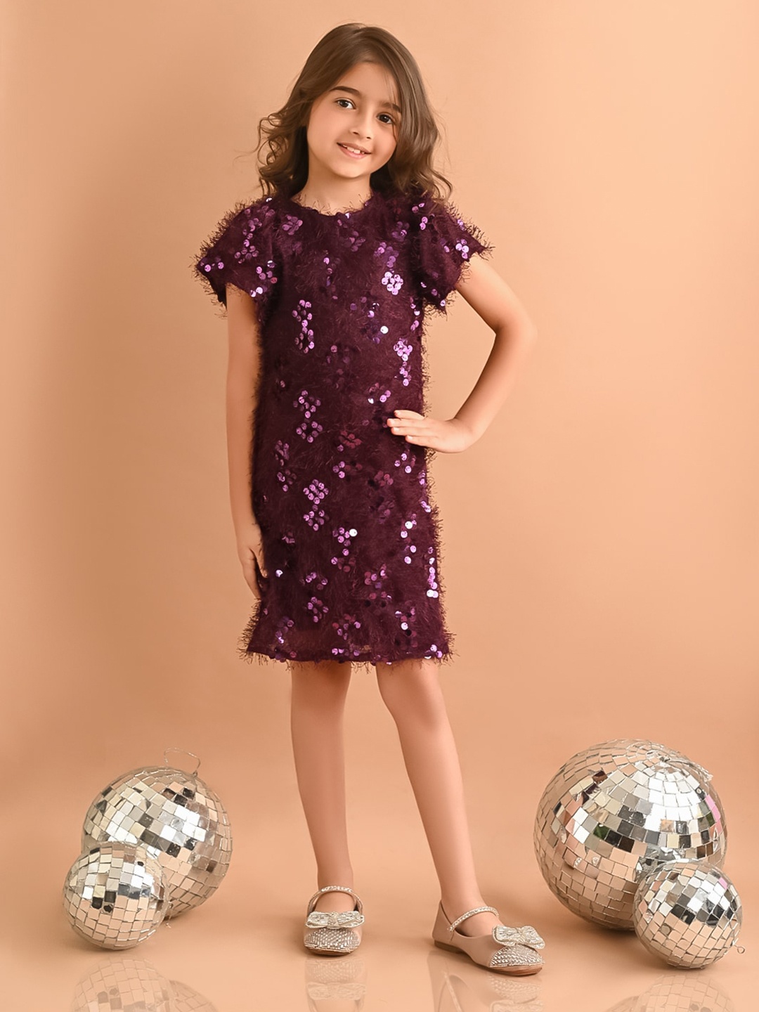 LilPicks Girls Embellished Flared Sleeves Sequined Bling & Sparkly Sheath Dress, Purple
LilPicks Girls Embellished Flared Sleeves Sequined Bling & Sparkly Sheath Dress, Purple