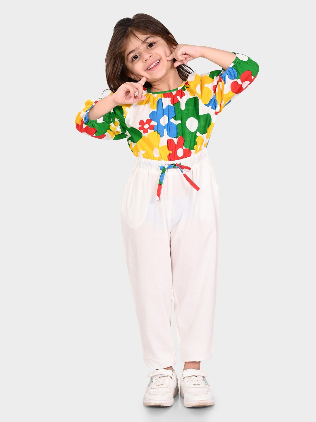 BONKIDS Girls Floral Printed Gathered Waist Tie-Ups Pure Cotton Basic Jumpsuit, White
BONKIDS Girls Floral Printed Gathered Waist Tie-Ups Pure Cotton Basic Jumpsuit, White