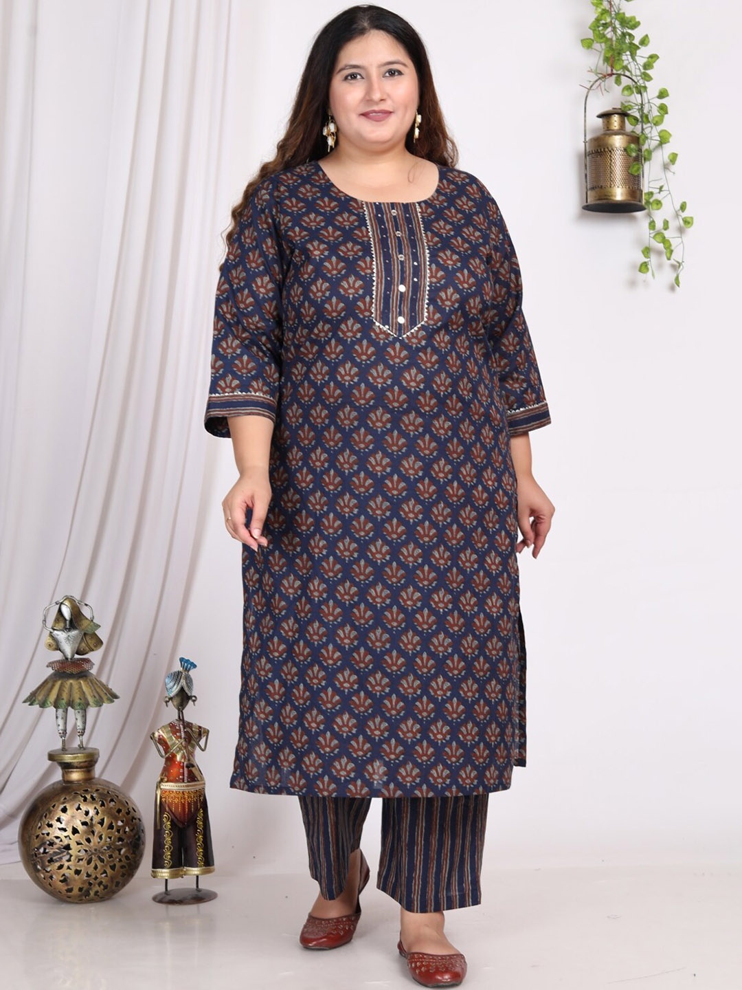 Swasti Plus Size Ethnic Motif Printed Gotta Patti Cotton Kurta With Trousers & Dupatta, Navy blue
Swasti Plus Size Ethnic Motif Printed Gotta Patti Cotton Kurta With Trousers & Dupatta, Navy blue